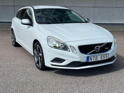 Vit Begagnad 2013 Volvo V60 R-Design Kombi | 124 900 kr (Dyr)