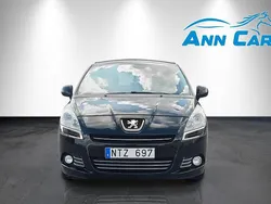 Svart Begagnad 2011 Peugeot 5008 Minibuss | 59 900 kr (Marknadspris)