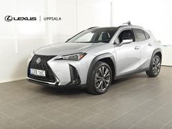 Grå Begagnad 2023 Lexus UX 250h Sport Design Packet SUV | 344 900 kr (Marknadspris)
