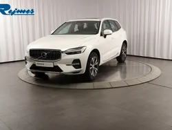 Vit (crystal vit metallic) Begagnad 2022 Volvo XC60 Core SUV | 399 900 kr (Bra pris)
