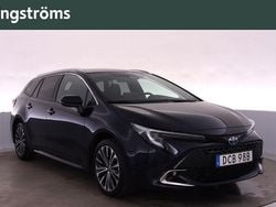 Mörkblå (blå) Begagnad 2024 Toyota Corolla Kombi | 299 000 kr (Marknadspris)