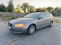 Grå Begagnad 2008 Volvo V70 Kombi | 34 900 kr (Marknadspris)