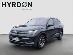 Mörkgrå (grå) Begagnad 2024 VW Tiguan Life SUV | 369 000 kr (Marknadspris)
