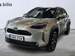 Silver Begagnad 2024 Toyota Yaris Cross Active SUV | 319 900 kr (Marknadspris)