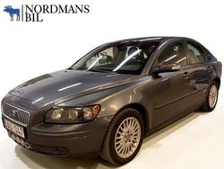 Grå Begagnad 2007 Volvo S40 Kinetic Sedan | 49 000 kr (Marknadspris)