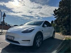 Vit Begagnad 2022 Tesla Model Y Long Range AWD SUV | 340 000 kr (Marknadspris)