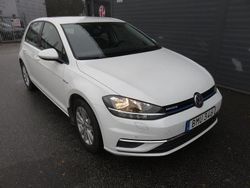 Vit Begagnad 2018 VW Golf VII Halvkombi | 175 000 kr (Marknadspris)