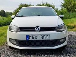 Vit Begagnad 2011 VW Polo Halvkombi | 39 000 kr (Bra pris)