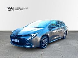 Grön Begagnad 2024 Toyota Corolla Style Kombi | 314 900 kr (Marknadspris)