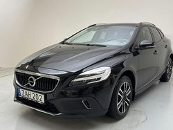 Svart Begagnad 2018 Volvo V40 CC Business Edition Kombi | 179 800 kr (Bra pris)