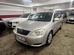 Silver Begagnad 2004 Toyota Corolla Halvkombi | 24 900 kr (Lite dyr)