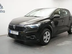 Svart Begagnad 2021 Dacia Sandero Essentiel Halvkombi | 99 900 kr (Marknadspris)