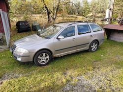 Brun Begagnad 2008 Skoda Octavia Kombi | 25 000 kr (Bra pris)