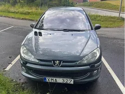 Grå Begagnad 2005 Peugeot 206 | 19 000 kr