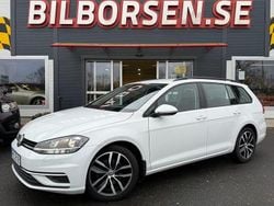Vit Begagnad 2018 VW Golf VII Kombi | 149 000 kr (Marknadspris)