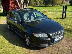 Svart Begagnad 2008 Volvo V50 Kinetic Kombi | 32 000 kr (Marknadspris)