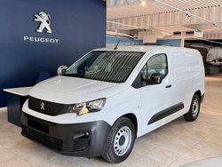 Vit Begagnad 2023 Peugeot E-Partner Minibuss | 349 900 kr (Marknadspris)