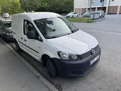 Vit Begagnad 2013 VW Caddy Minibuss | 52 000 kr (Marknadspris)