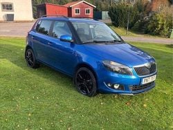 Blå Begagnad 2015 Skoda Fabia Halvkombi | 120 000 kr (Bra pris)