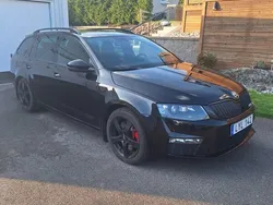 Svart Begagnad 2016 Skoda Octavia RS Kombi | 108 500 kr (Bra pris)