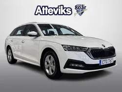 Vit Begagnad 2023 Skoda Octavia G-TEC Ambition Kombi | 269 900 kr (Bra pris)