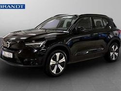 Svart Begagnad 2023 Volvo XC40 Plus SUV | 359 900 kr