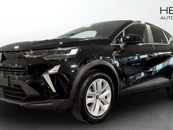 Svart Ny 2024 Renault Captur Evolution SUV | 276 800 kr (Marknadspris)