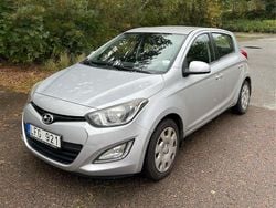 Silver Begagnad 2013 Hyundai i20 Premium Halvkombi | 27 500 kr