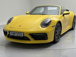Gul Begagnad 2020 Porsche 911 Carrera 4S Cab | 1 449 000 kr (Bra pris)
