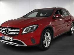 Röd (red) Begagnad 2018 Mercedes GLA200 SUV | 259 500 kr (Lite dyr)