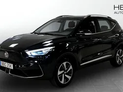 Svart (black) Begagnad 2022 MG ZS Comfort Sedan | 239 900 kr (Superpris)
