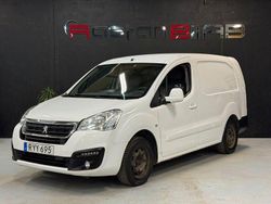 Vit Begagnad 2016 Peugeot Partner Minibuss | 75 000 kr (Lite dyr)
