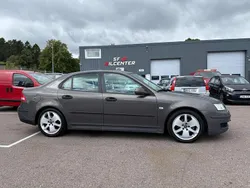 Brun Begagnad 2005 Saab 9-3 Linear Sedan | 21 900 kr (Marknadspris)