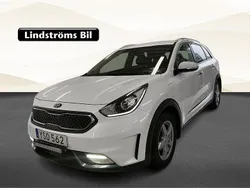 Vit Begagnad 2018 Kia Niro Advance SUV | 209 900 kr (Lite dyr)