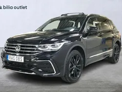 Svart Begagnad 2022 VW Tiguan Allspace R-line SUV | 419 900 kr (Dyr)