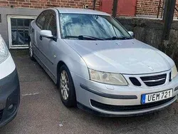Ljusgrå Begagnad 2003 Saab 9-3 Sedan | 9 900 kr