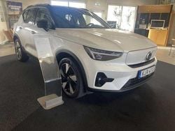 Vit Begagnad 2023 Volvo XC40 Ultimate SUV | 459 000 kr
