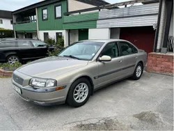 Brun Begagnad 2002 Volvo S80 Sedan | 22 000 kr (Bra pris)