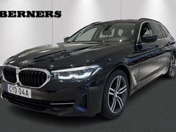 Svart Begagnad 2021 BMW 520 Kombi | 314 900 kr (Marknadspris)