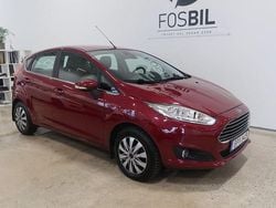 Röd Begagnad 2014 Ford Fiesta Titanium Halvkombi | 84 900 kr (Marknadspris)