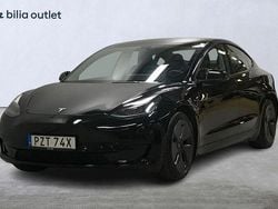 Svart Begagnad 2022 Tesla Model 3 Standard Range Sedan | 309 900 kr (Marknadspris)
