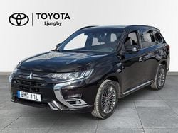 Svart Begagnad 2019 Mitsubishi Outlander P-HEV Edition SUV | 179 000 kr (Bra pris)