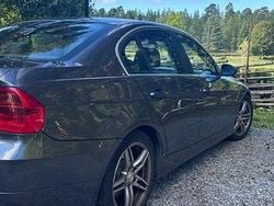 Grå Begagnad 2006 BMW 325 Advantage Sedan | 55 000 kr (Lite dyr)