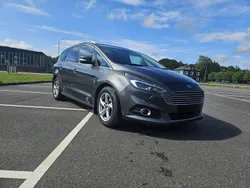 Grå Begagnad 2016 Ford S-MAX Business Edition Minibuss | 135 000 kr (Marknadspris)