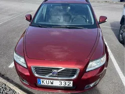 Röd Begagnad 2010 Volvo V50 Kombi | 28 000 kr (Bra pris)