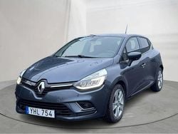 Grå Begagnad 2017 Renault Clio IV Intens | 89 900 kr (Marknadspris)
