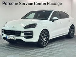 Vit Begagnad 2024 Porsche Cayenne E-Hybrid Coupe Sportkupé | 1 195 000 kr