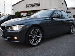 Grå Begagnad 2013 BMW 328 Sport Line Sedan | 159 900 kr (Marknadspris)