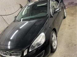 Svart Begagnad 2013 Volvo V60 Momentum Kombi | 98 900 kr (Marknadspris)