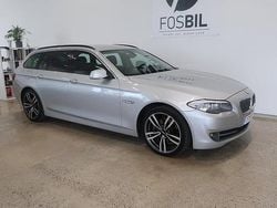 Ljusgrå (grå) Begagnad 2011 BMW 520 Kombi | 109 900 kr (Marknadspris)